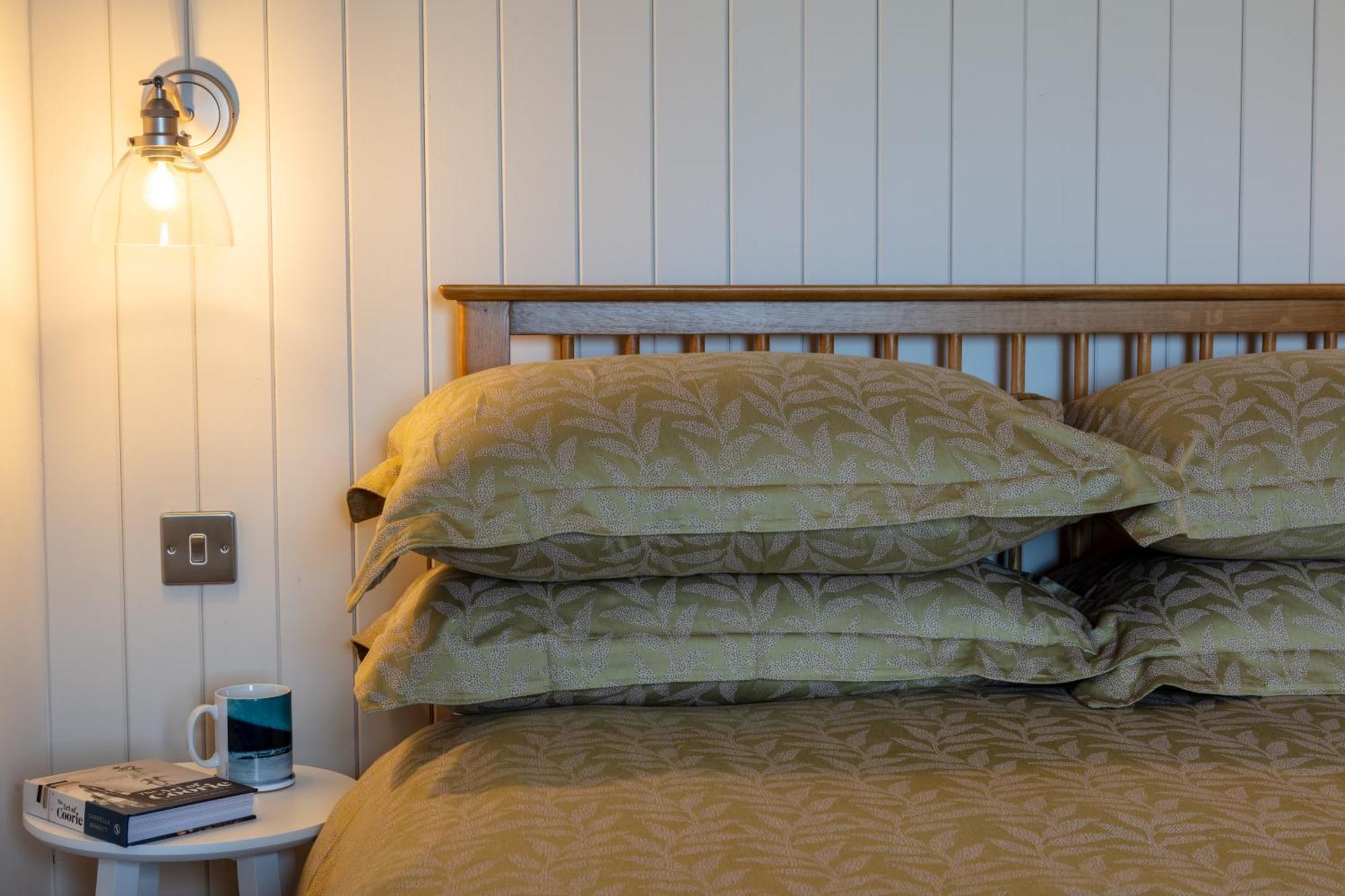 Croft Cottage Ullapool Room photo